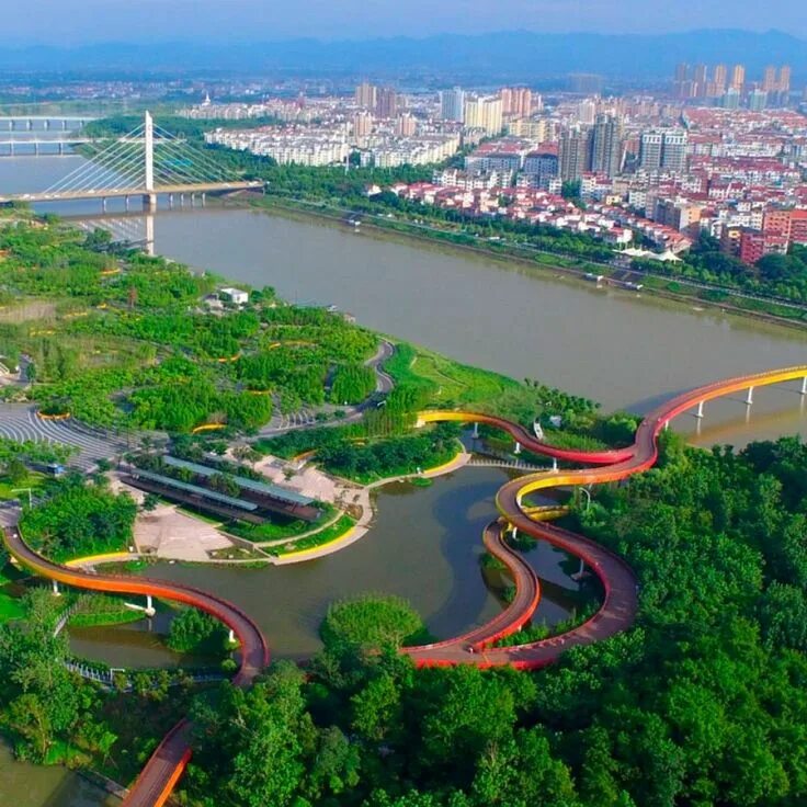 Китай через реку фото Yanweizhou Park in Jinhua, south-east China, is the winner of the Landscape of t