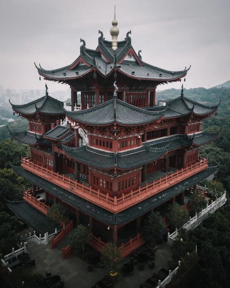 Китай фото эстетика Chenghuang Pavilion - Tristan Zhou Chinesische architektur, Schöne orte, Japanis