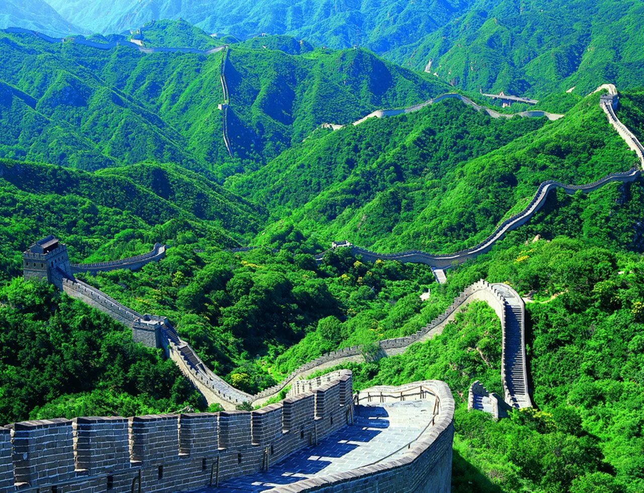 Китай фото цена China has many old famous places around all of china. But the Great Wall Of Chin