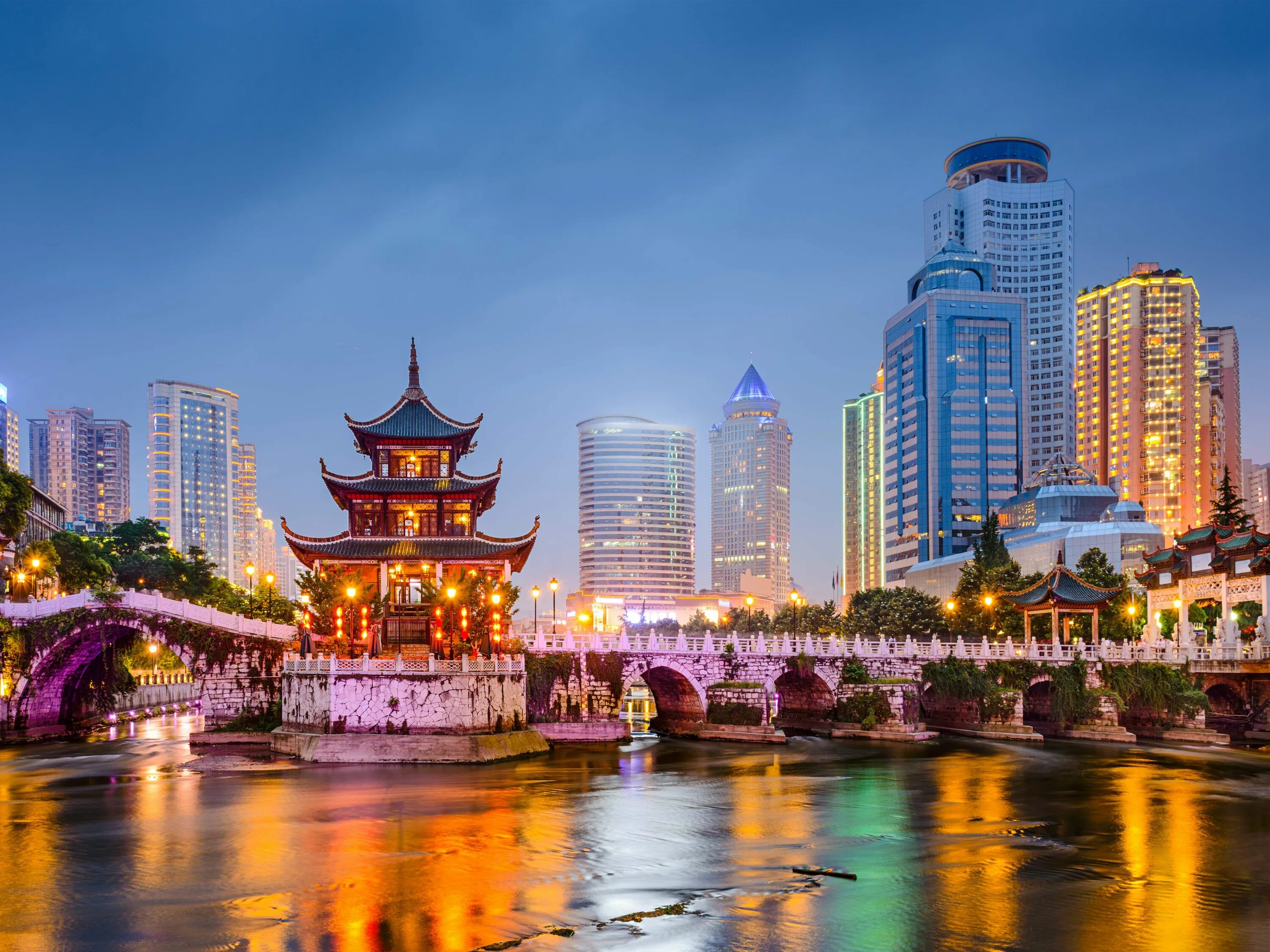 Китай фото цена MOST MONEY SPENT ON TOURISM: China set the record in 2012, spending a whopping $