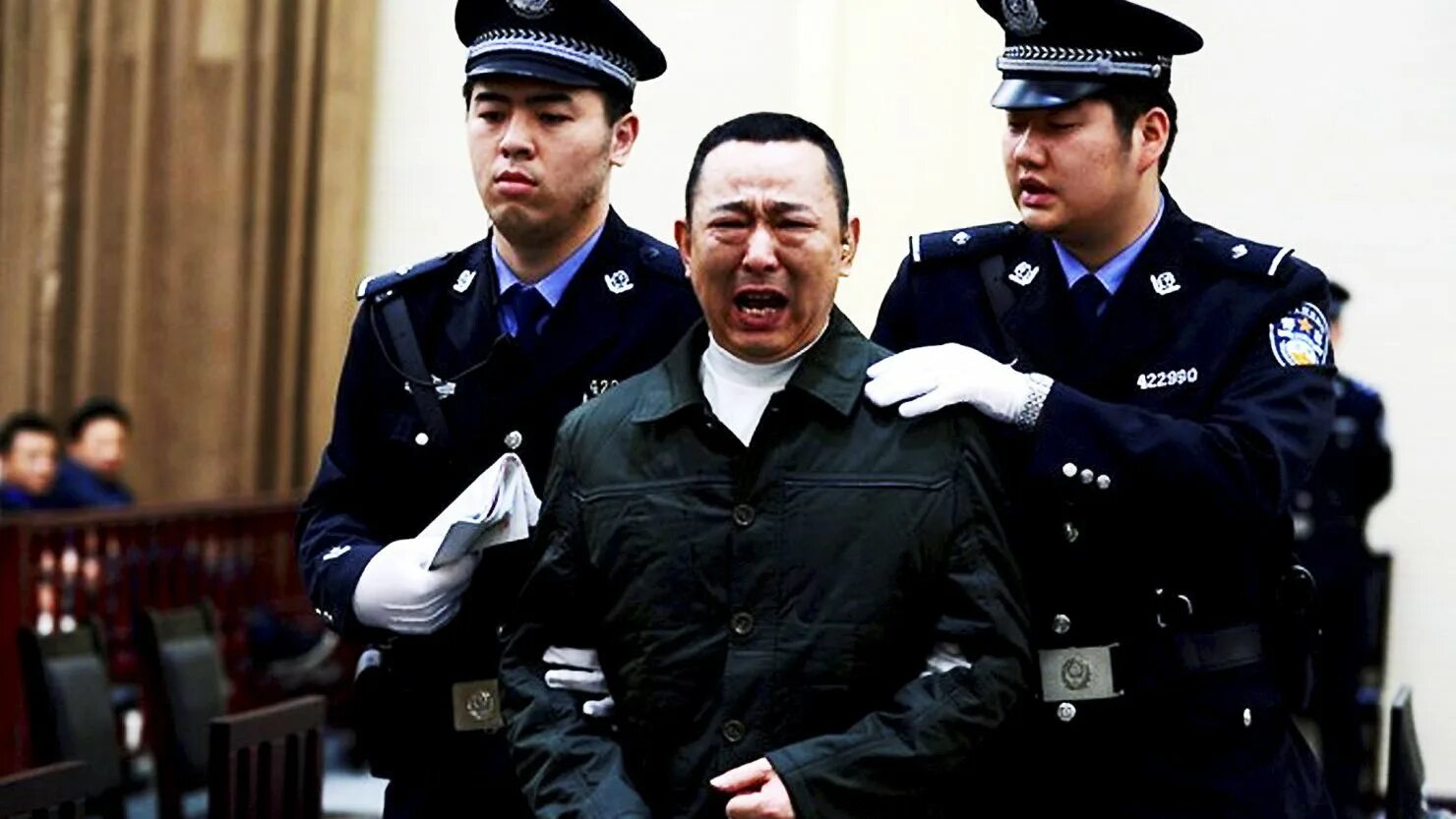 Китай казни фото China executes mining tycoon Liu Han CNN