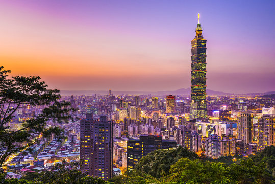 Китай тайвань фото Taipei Skyline Зображення - огляд 11,001 Стокові фото, векторні зображення й від