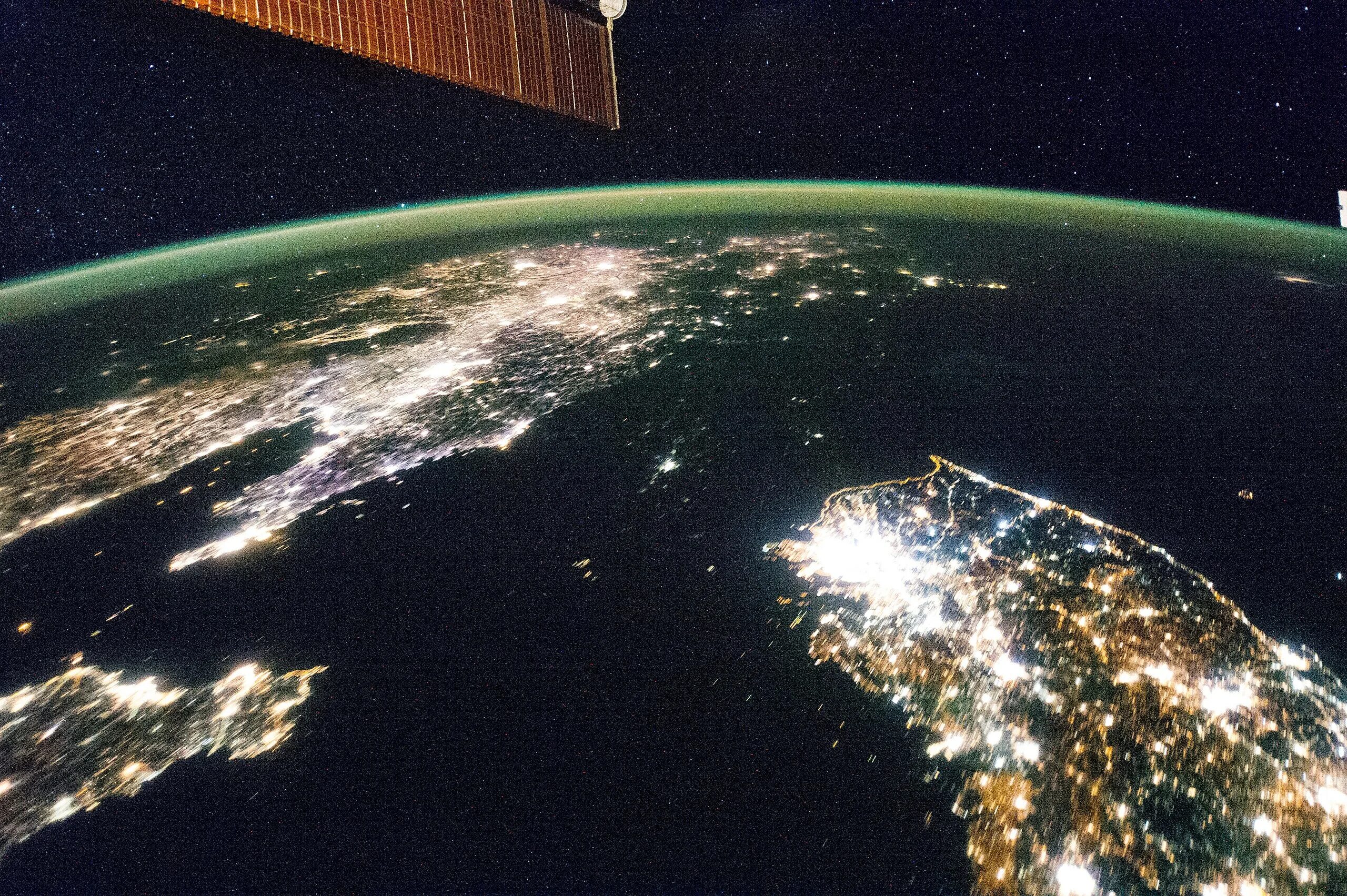 Китайская из космоса фото Файл:North and South Korea at night.jpg - Википедия