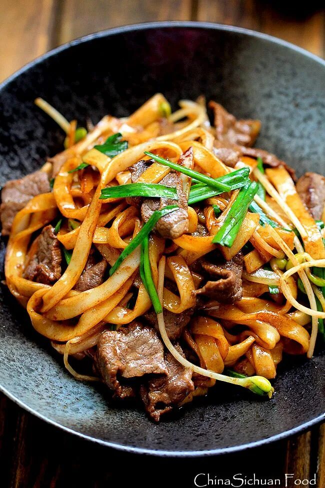 Китайские блюда рецепты с фото пошагово Beef Chow Fun(Pan-Fried Rice Noodles) - China Sichuan Food Asian recipes, Chines