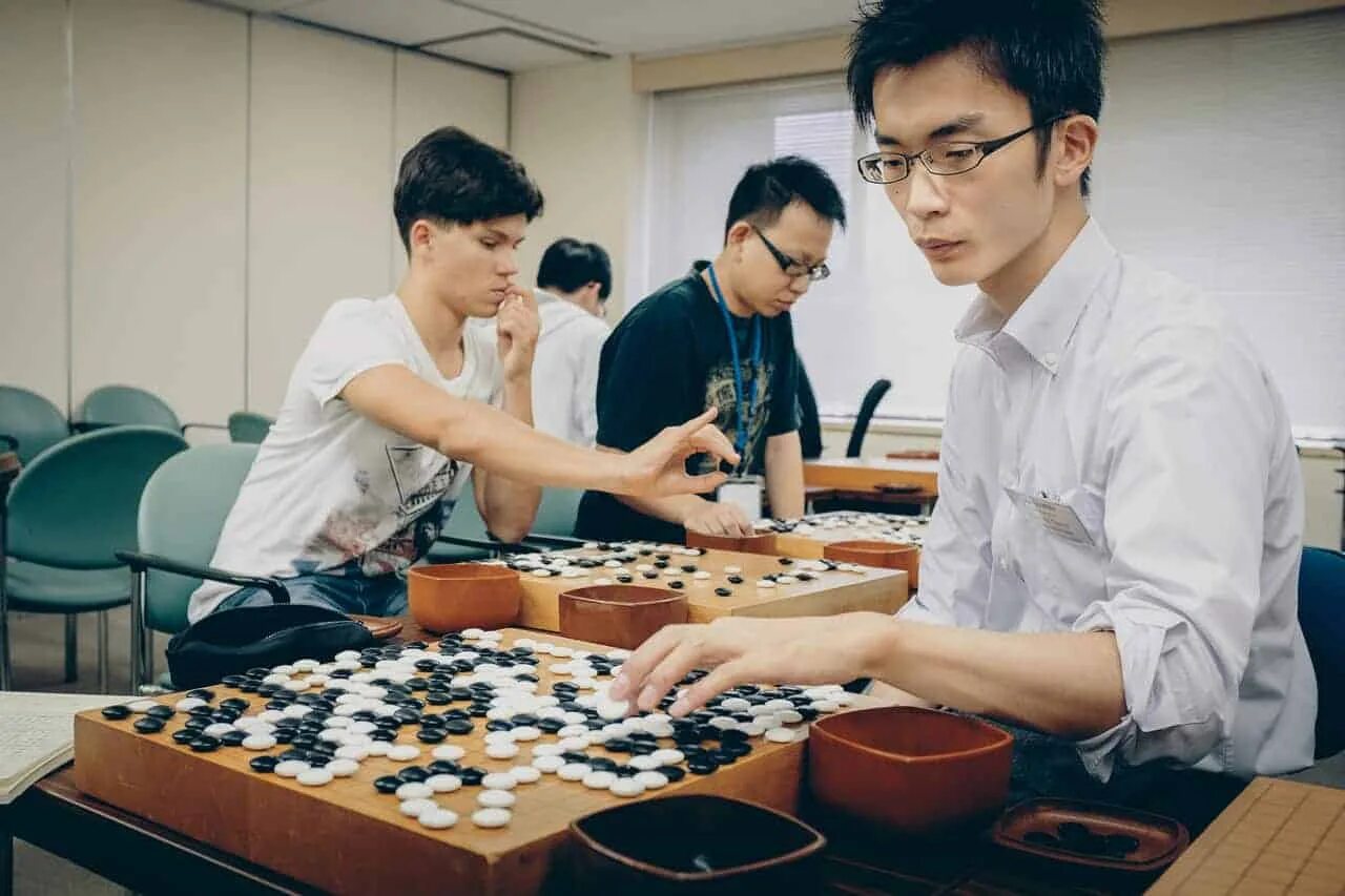 Китайские игры фото AI humiliated the world's Go champions. Now humans are making a comeback