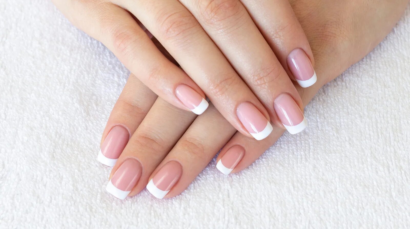 Китайский френч маникюр What Is The Modern French Manicure?