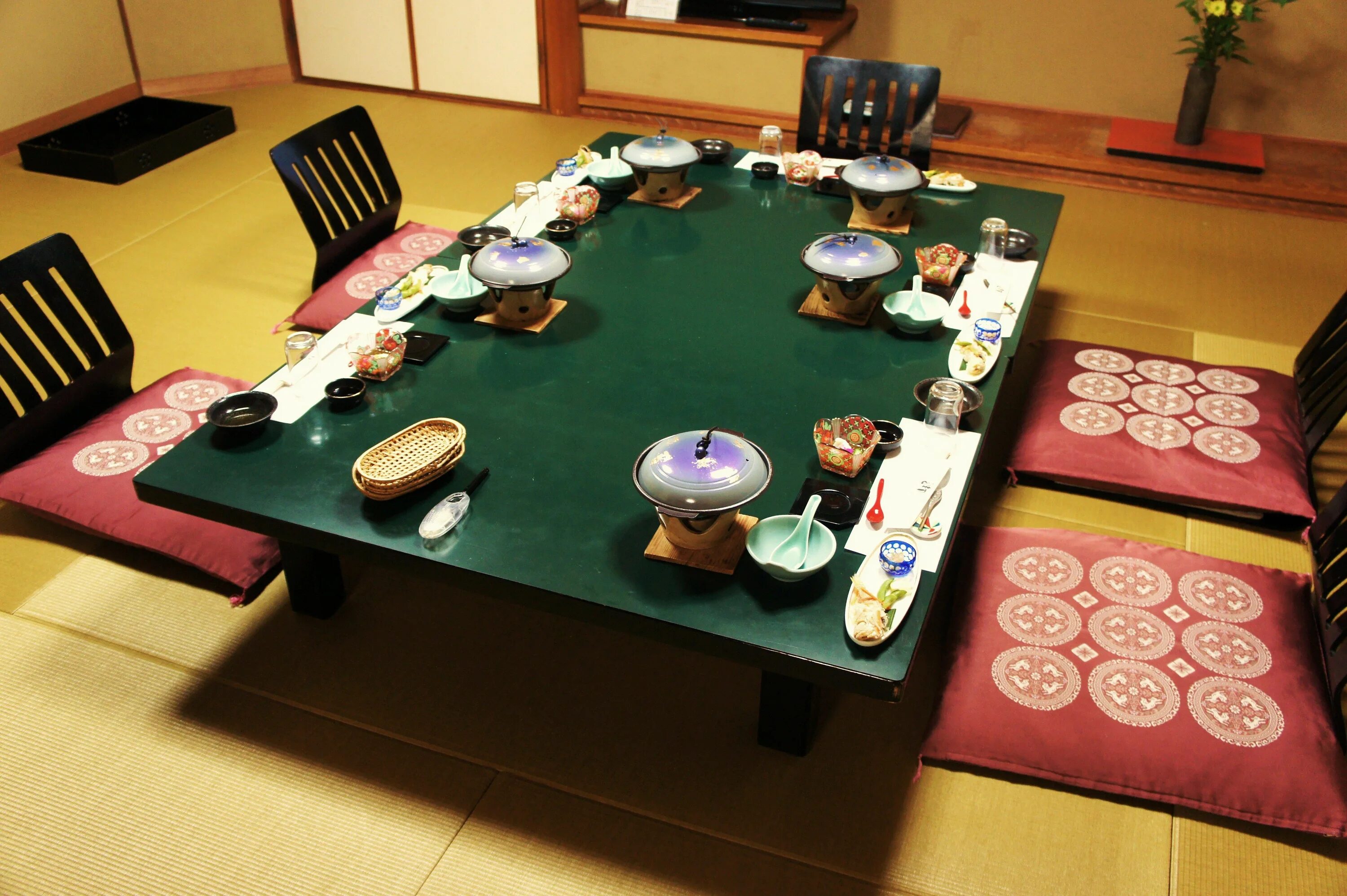 Китайский стол фото Traditional Japanese Dinner Table Yamamoto Ya Hyogo The Heart Of Japan Dinner ta