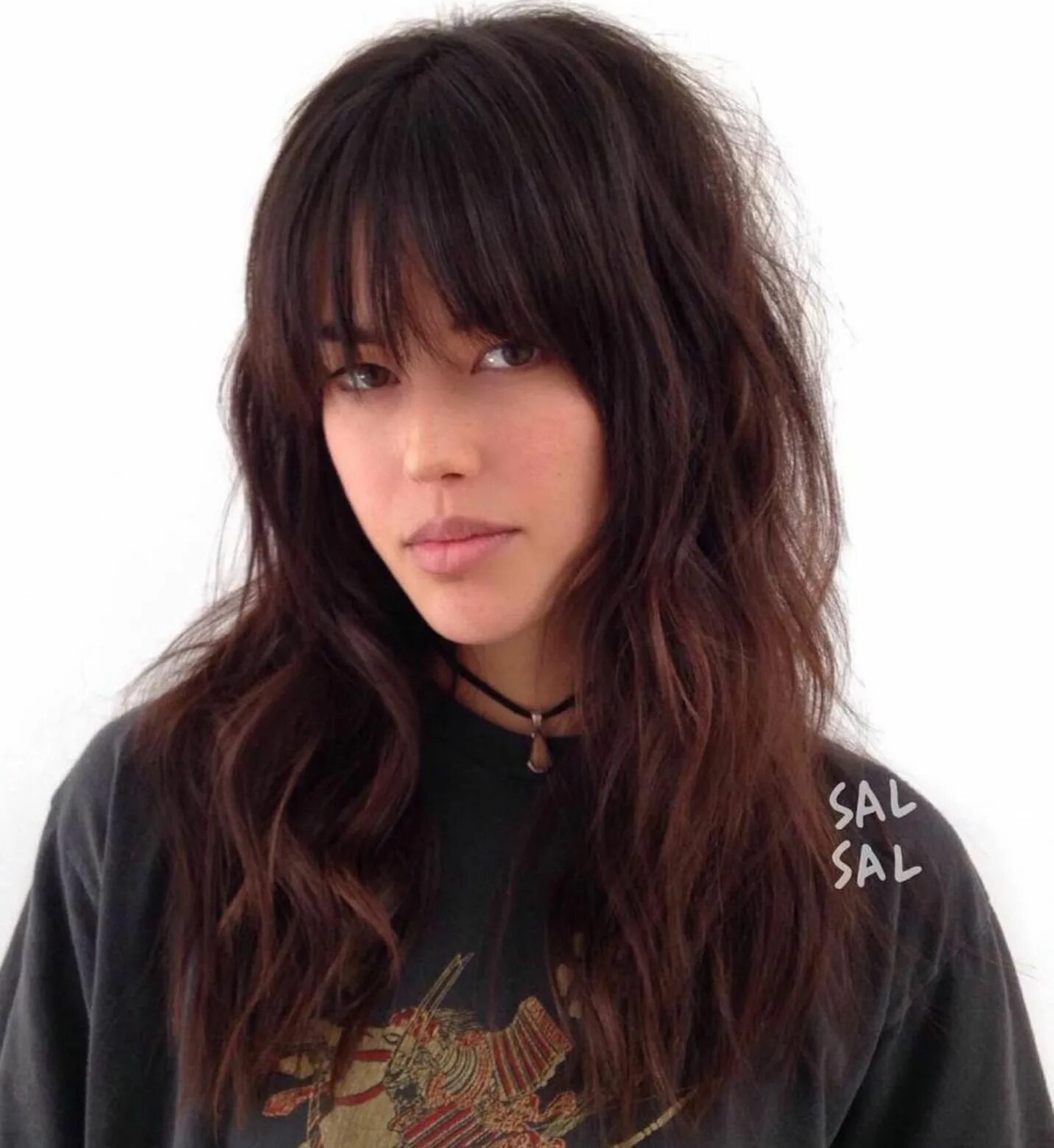 Китти стрижки на длинные волосы для девушек Long Wavy Shag With Bangs Long shag haircut, Long shag hairstyles, Long hair sty