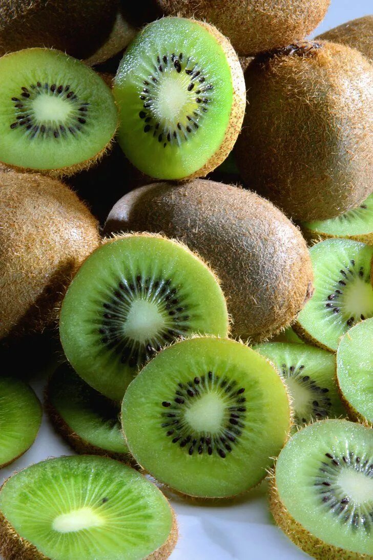 Киви фрукт фото 10 Beauty DIY Recipes That Are Green in Every Way Fruit, Kiwi benefits, Diy food