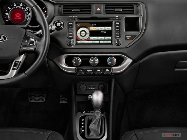 Кия рио панель фото 2014 Kia Rio Pictures: U.S. News