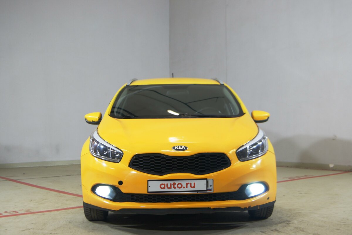 Кия сити фото цена бу Купить б/у Kia Ceed II 1.4 MT (100 л.с.) бензин механика в Москве: жёлтый Киа Си