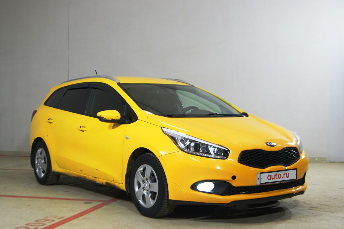 Кия сити фото цена бу Купить б/у Kia Ceed II 1.4 MT (100 л.с.) бензин механика в Москве: жёлтый Киа Си