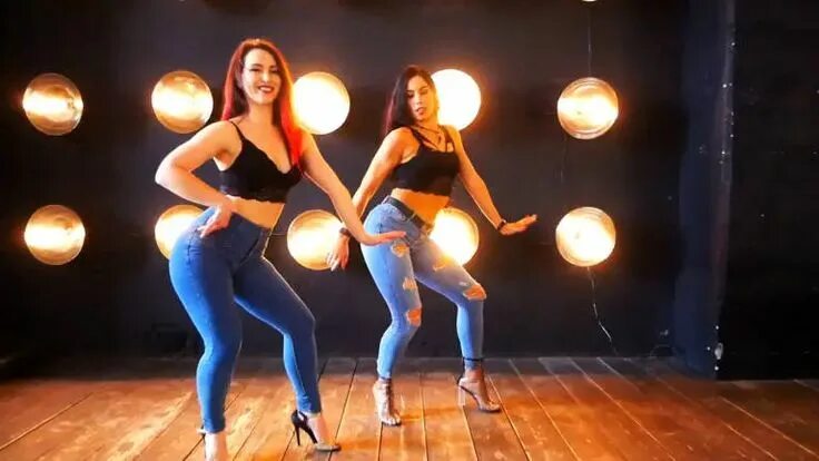 Кизомба женский стиль Kizomba Lady Style Dance Video by Viktoriya & Dana DanceLifeMap Dance videos, Ki