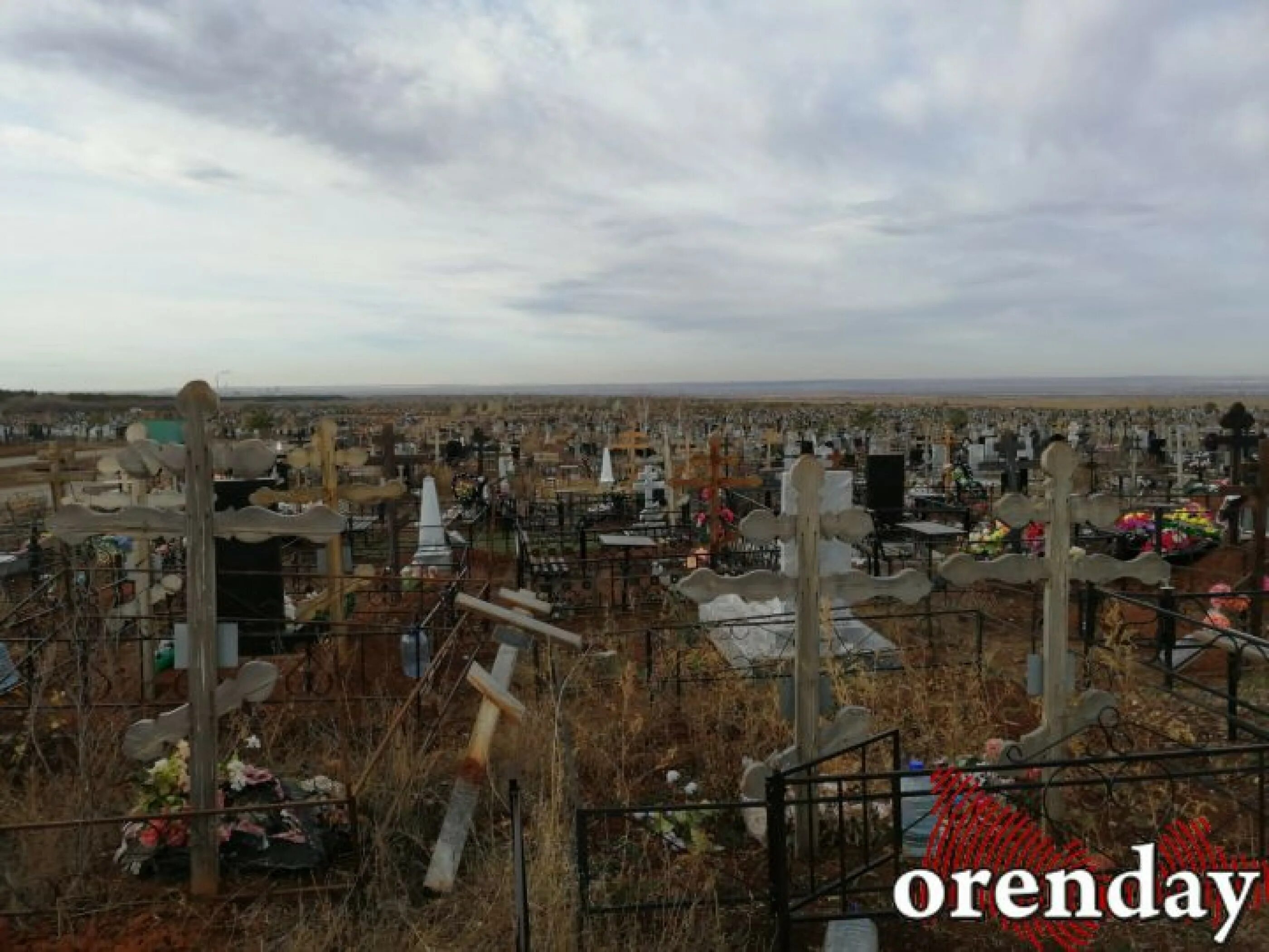 Кладбища оренбурга фото В Оренбургской области вымогатель привёз свою жертву на кладбище Новости Оренбур