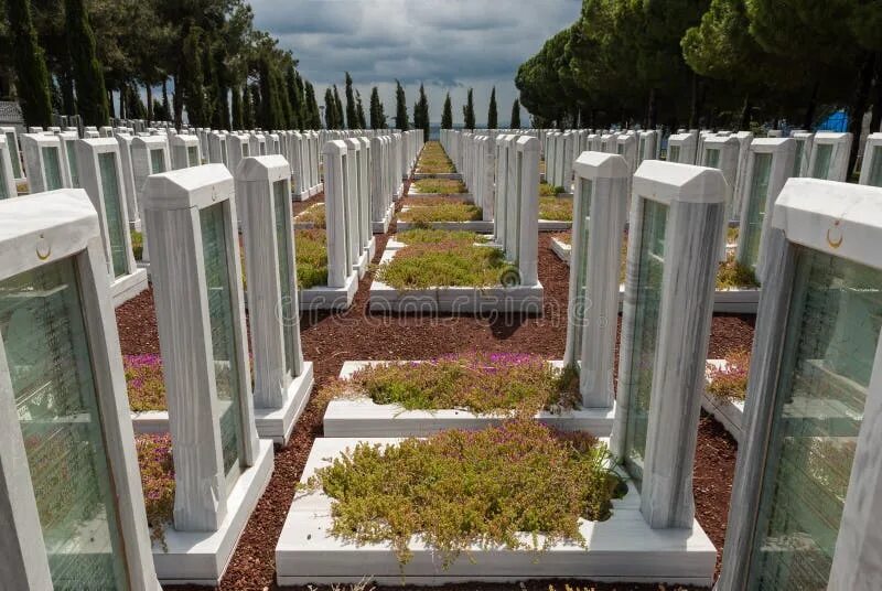 Кладбище в турции фото Military Cemetery in Turkey Editorial Photography - Image of campaign, memorial: