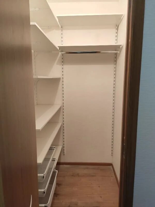 Кладовка своими руками фото Гардеробные комнаты маленьких размеров Томск