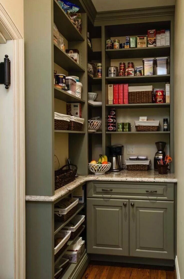 Кладовка в кухне в квартире планировка 29 Kitchen Pantry Ideas for All Your Storage Needs Pantry design, Kitchen pantry
