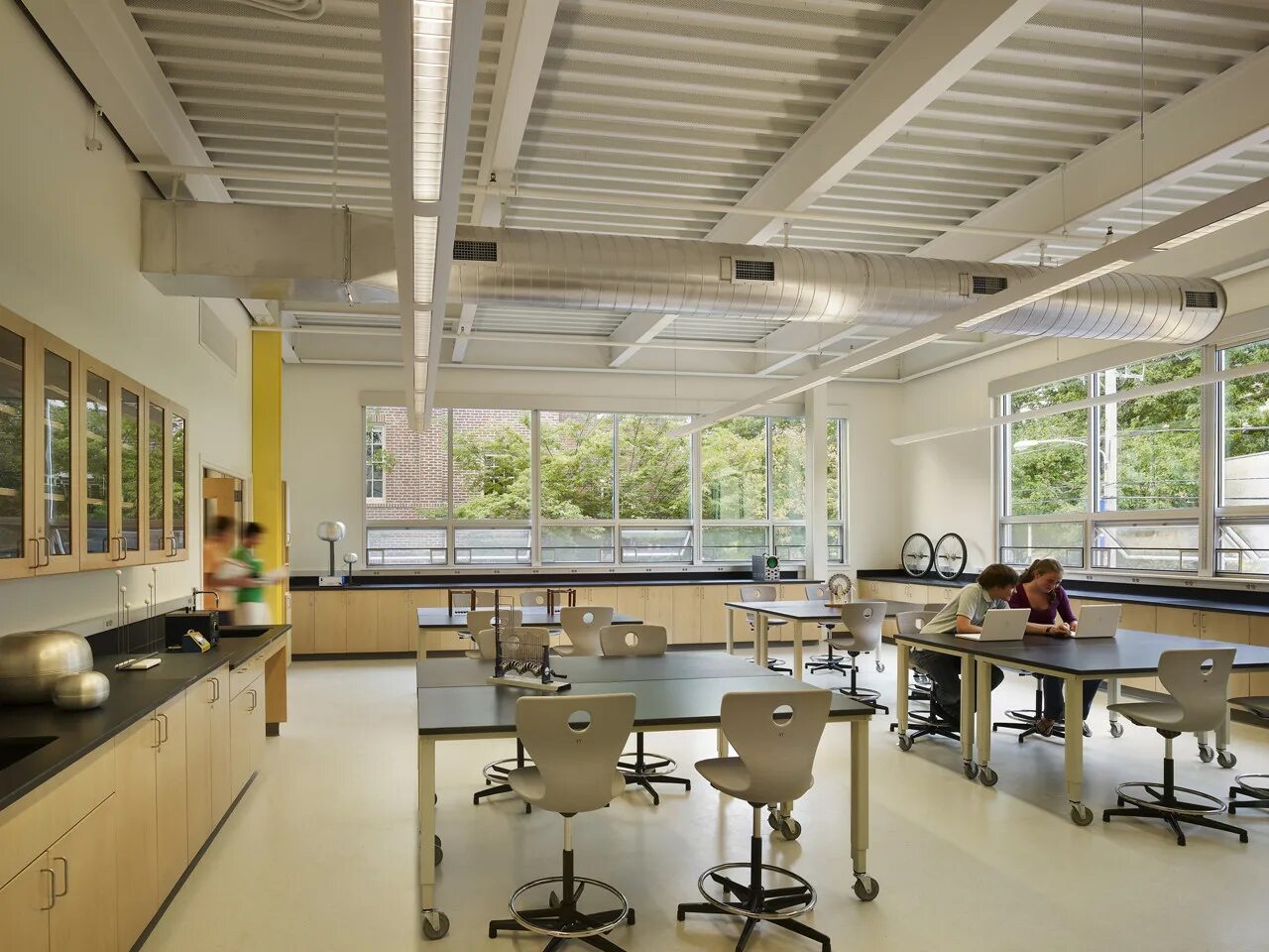 Класс биологии фото Gallery of Sustainable Urban Science Center / SMP Architects - 6