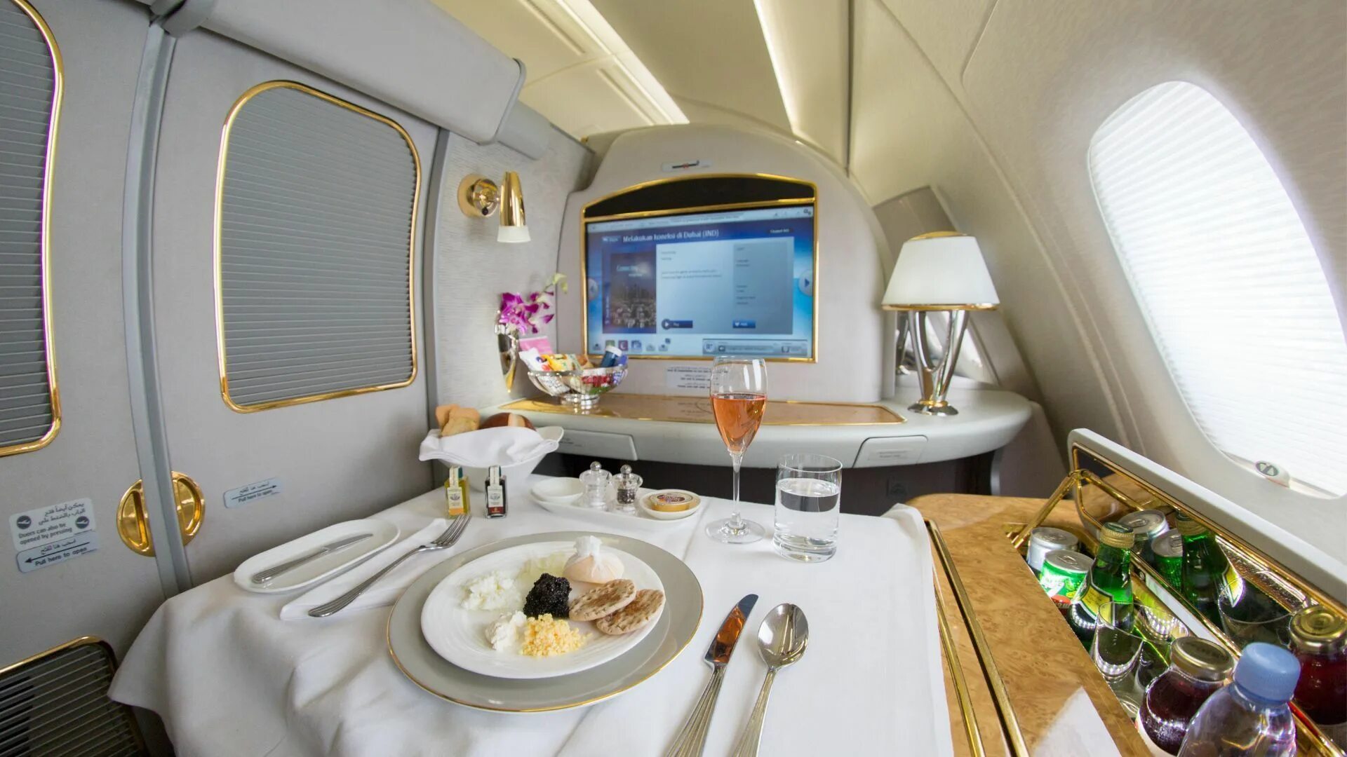 Класс самолета фото New First-Class Suites In These Airlines Promise Luxury In The Sky