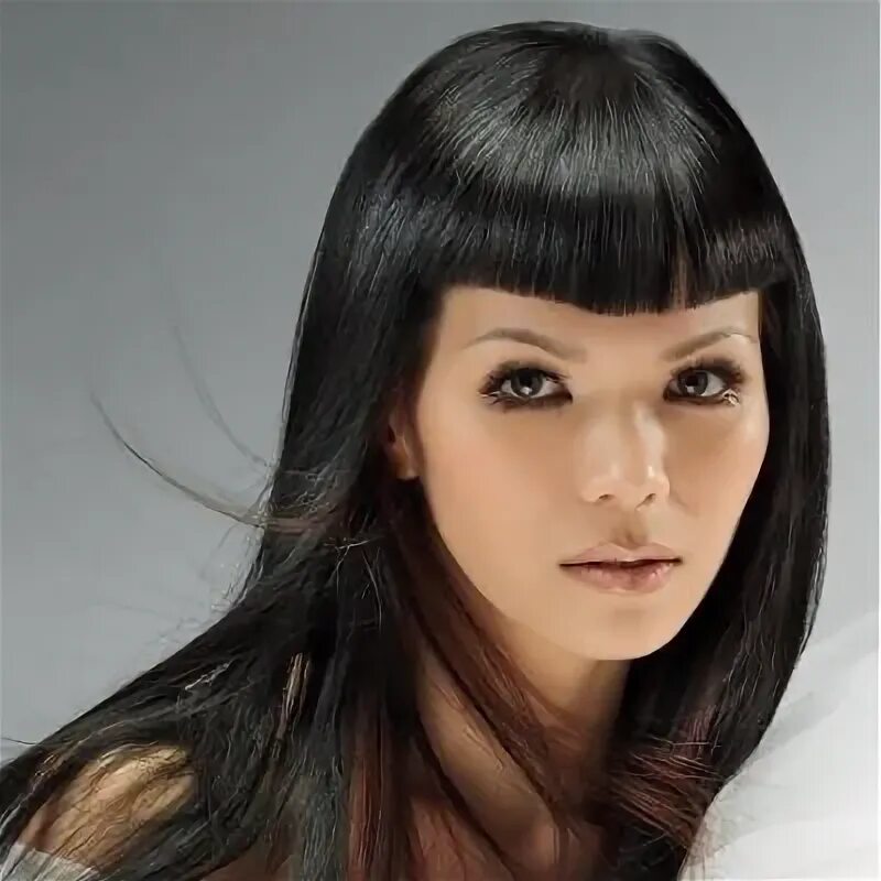 Классические челки фото pretty widows peak Hairstyles with bangs, Hair styles, Long hair with bangs