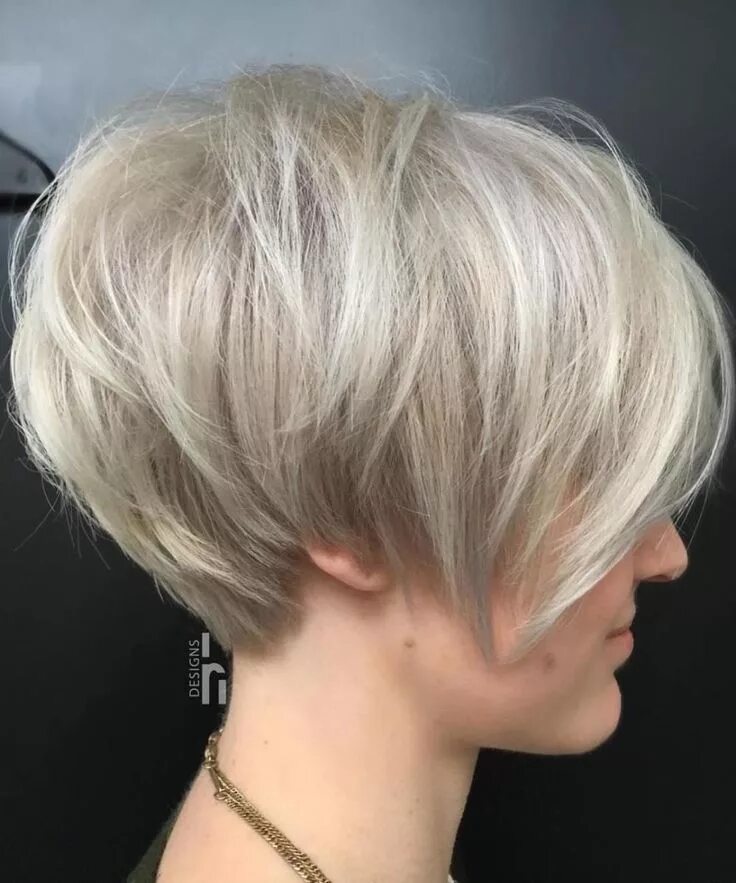 Классический короткий боб фото Layered Ash Blonde Pixie Bob Longer pixie haircut, Long pixie hairstyles, Short 