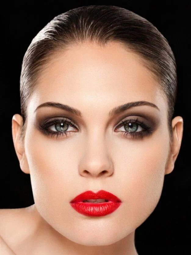 Классический макияж фото Pin by Светлана on Вечерний мэйк Red lipstick makeup, Glamorous makeup, Red lip 