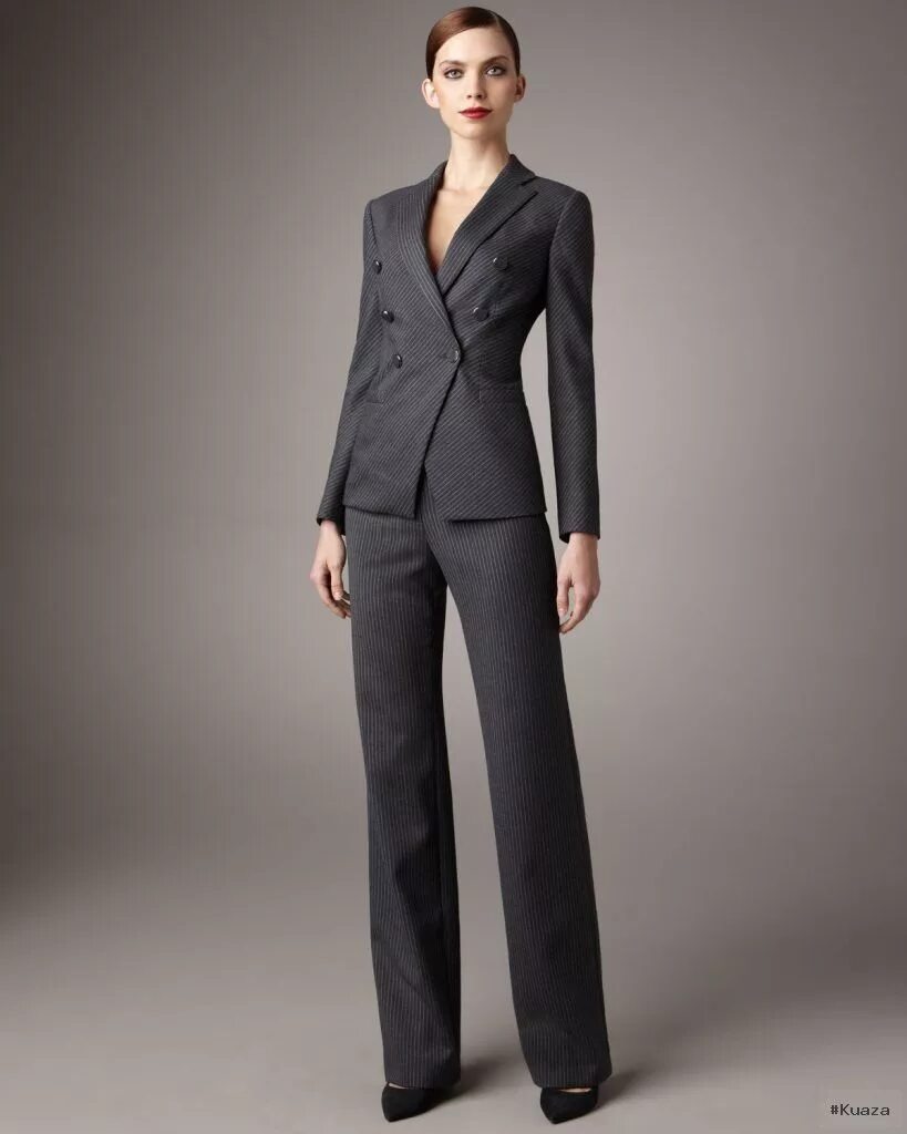 Классический стиль женской одежды Armani suits for women Ladies modern classic Pinterest . Pantsuits for women, Wo