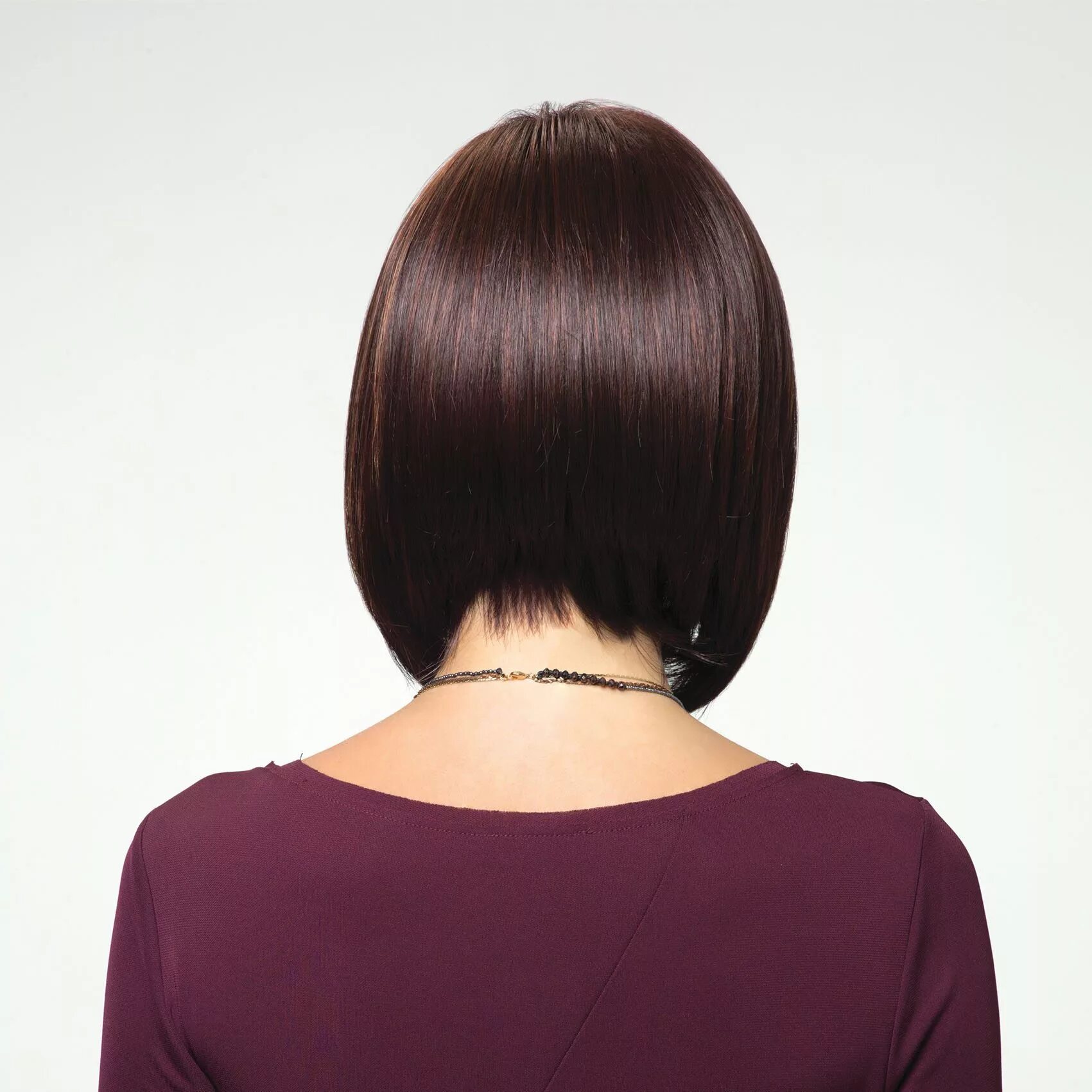 Классическое каре вид сзади фото Hailey wig Noriko Rene of Paris * Pure Wigs