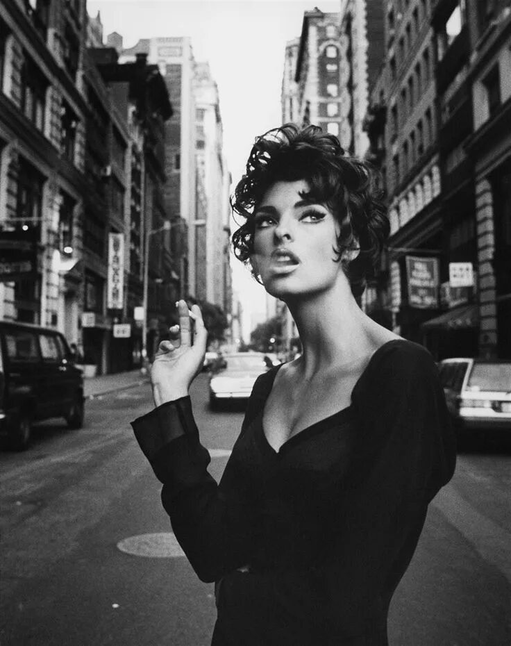 Классика черно белого фото photos by Steven Meisel Linda evangelista, Steven meisel, 90s supermodel