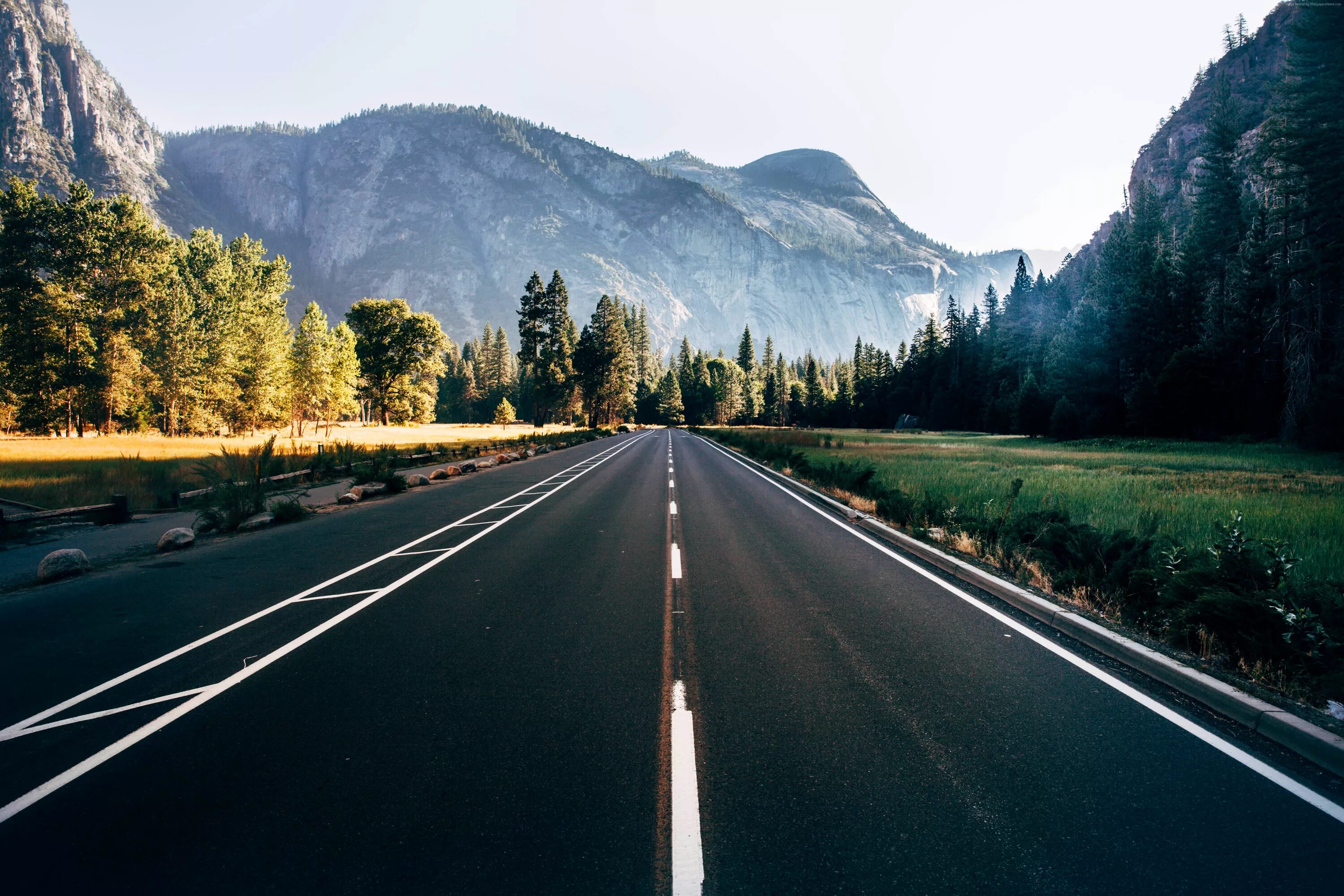 Классная дорога фото Wallpaper Gray Concrete Road Between Green Trees and Mountain During Daytime, Ba