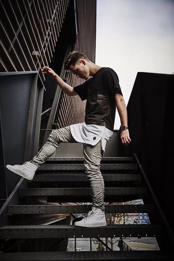 Классные идеи для фото парня 38 Best Photography Pose For Man Photography poses for men, Boy photography pose