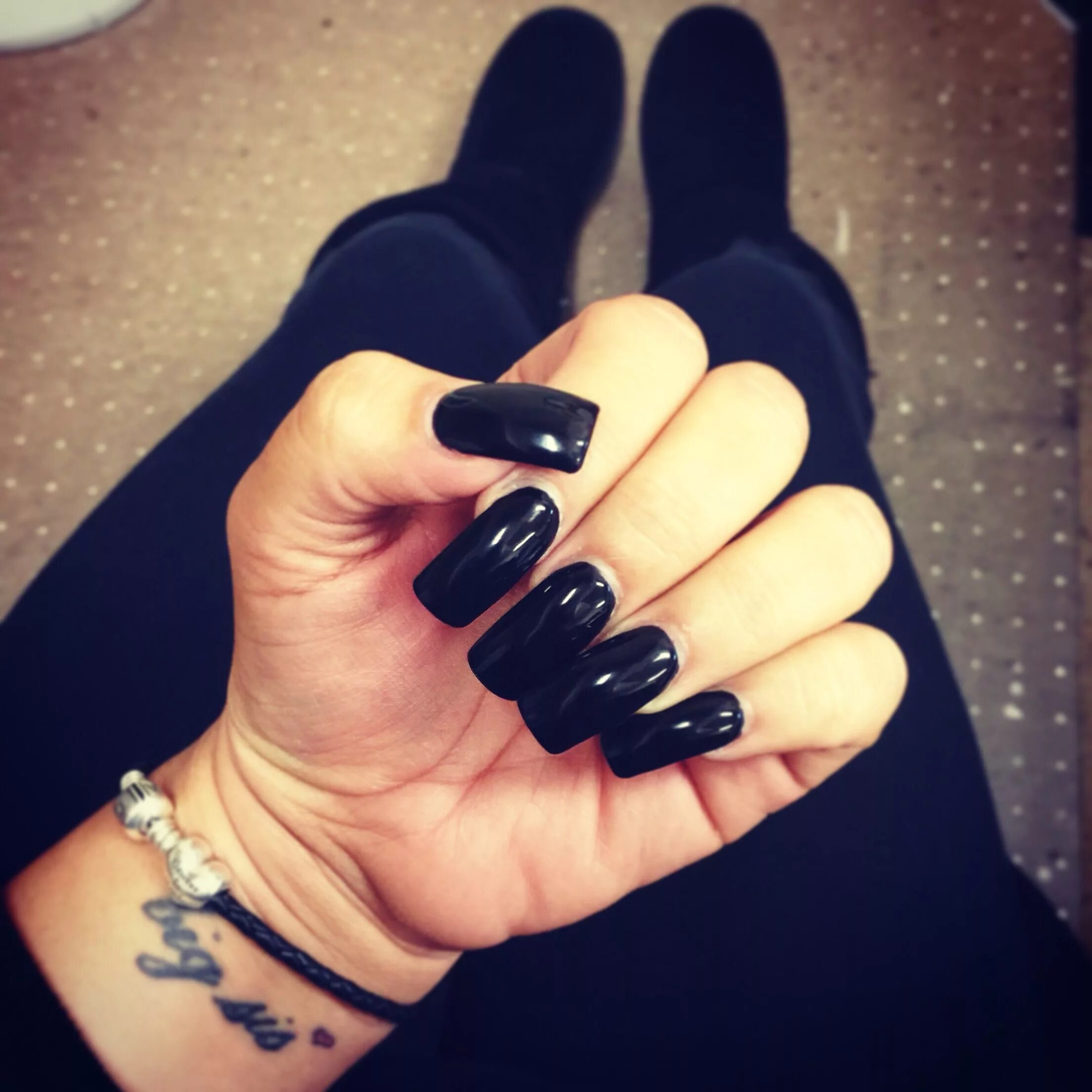 Классный черный маникюр Black long square nails Acrylic black long nails Gel nails Sister tattoo Black o