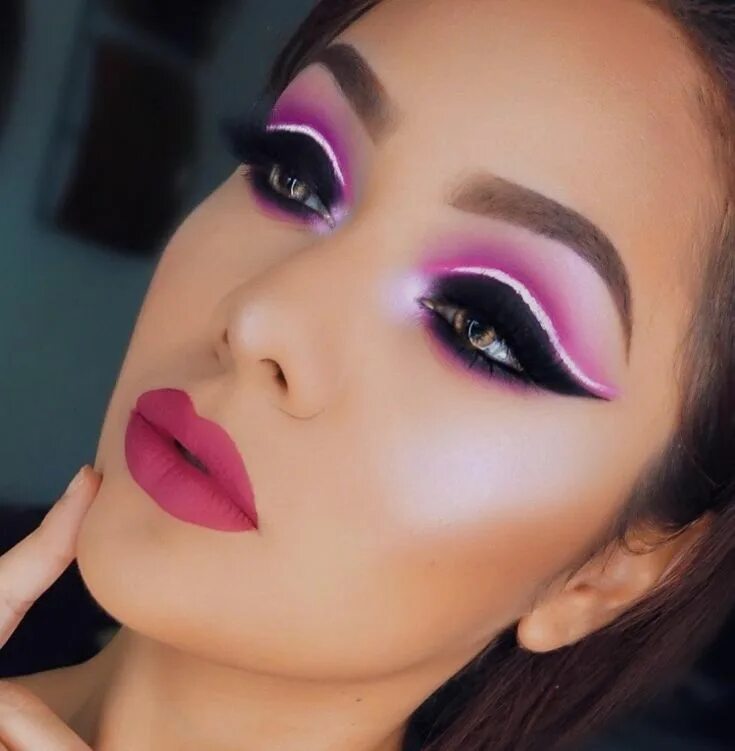 Классный макияж Pin by Arianna Nicole on Eyes 2 Do Dark eye makeup, Eye makeup, Colorful eye mak