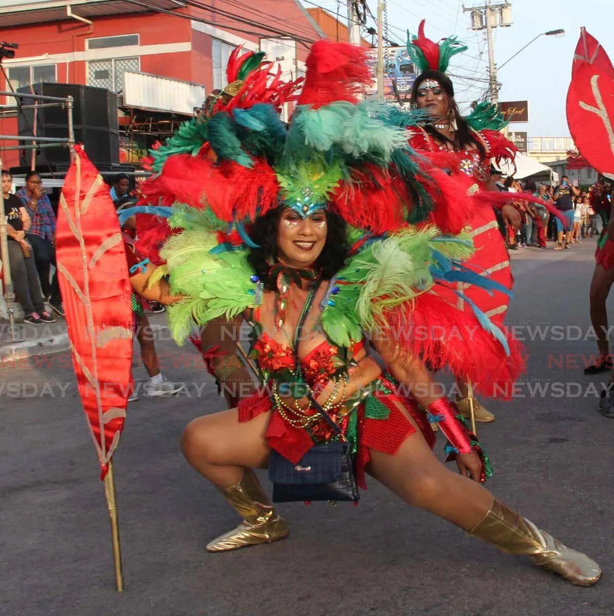 Клава карнавал фото Central wants more Carnival space - Trinidad and Tobago Newsday