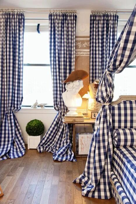 Клетчатые шторы в интерьере Pink Persimmon Gingham curtains, Beautiful bedrooms, Blue and white