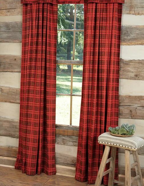 Клетчатые шторы в интерьере Red/black buffalo plaid curtains Plaid curtains, Bathroom red, Cabin decor