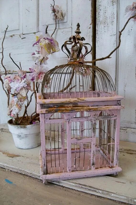 Клетка декор своими руками Reserved Wood and Wire Pink Birdcage With Crown Distressed Etsy Chic home decor,