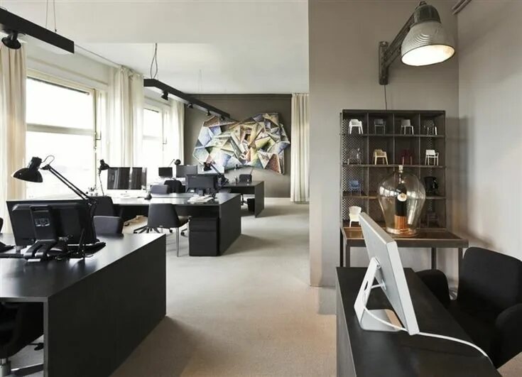 Клиенты дизайн студии Uxus HQ by Uxus Design HomeAdore Office interior design, Interior design example