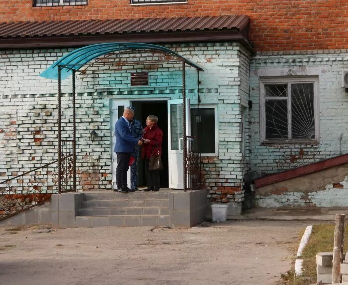 Клинцовский городской суд ул гагарина 55 фото Клинцовский горсуд отложил заседание об УДО друга Кокорина и Мамаева - Клинцы.ИН