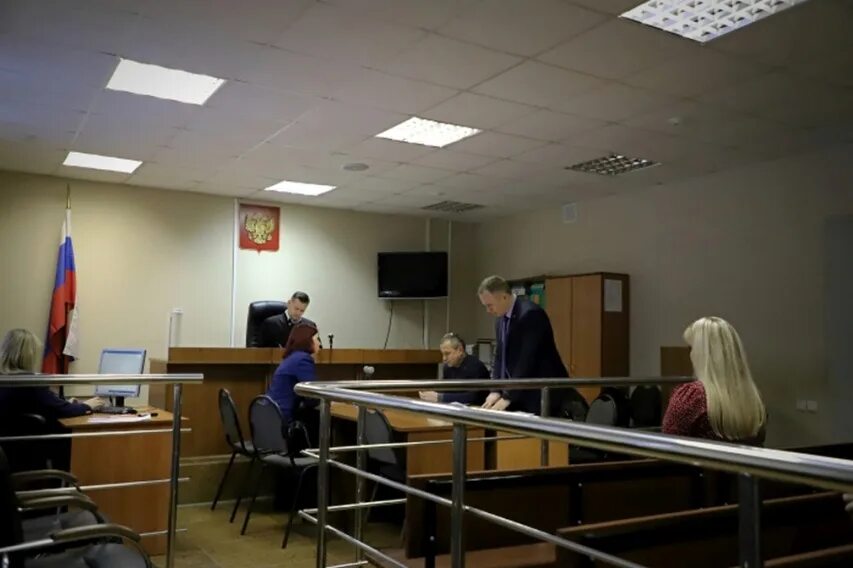 Клинцовский городской суд ул гагарина 55 фото В Клинцовском горсуде сотрудницу полиции обвиняют в даче заведомо ложных показан
