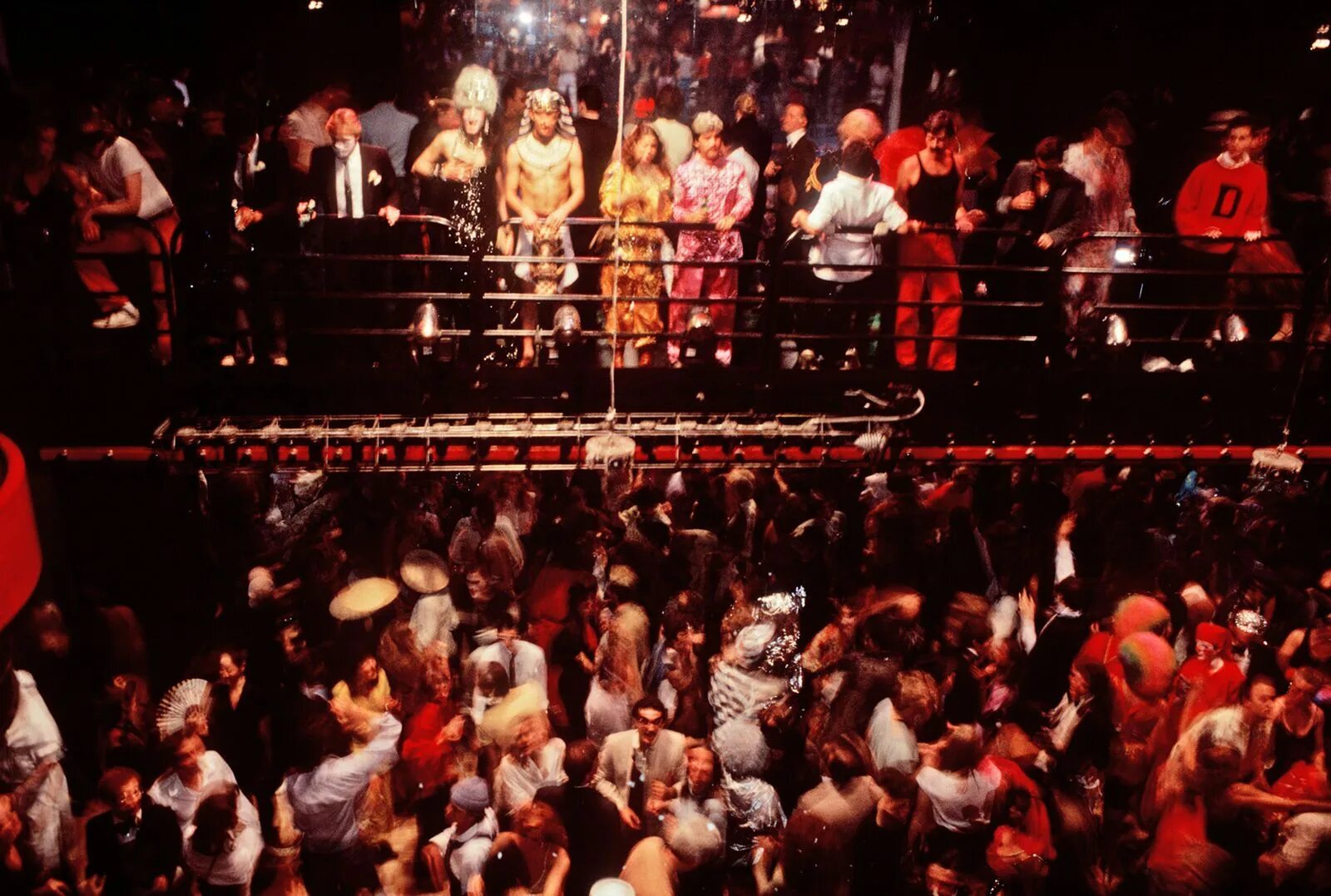 Клуб 54 нью йорк фото New York in the '70s: The Photos Studio 54, Studio 54 new york, New york city