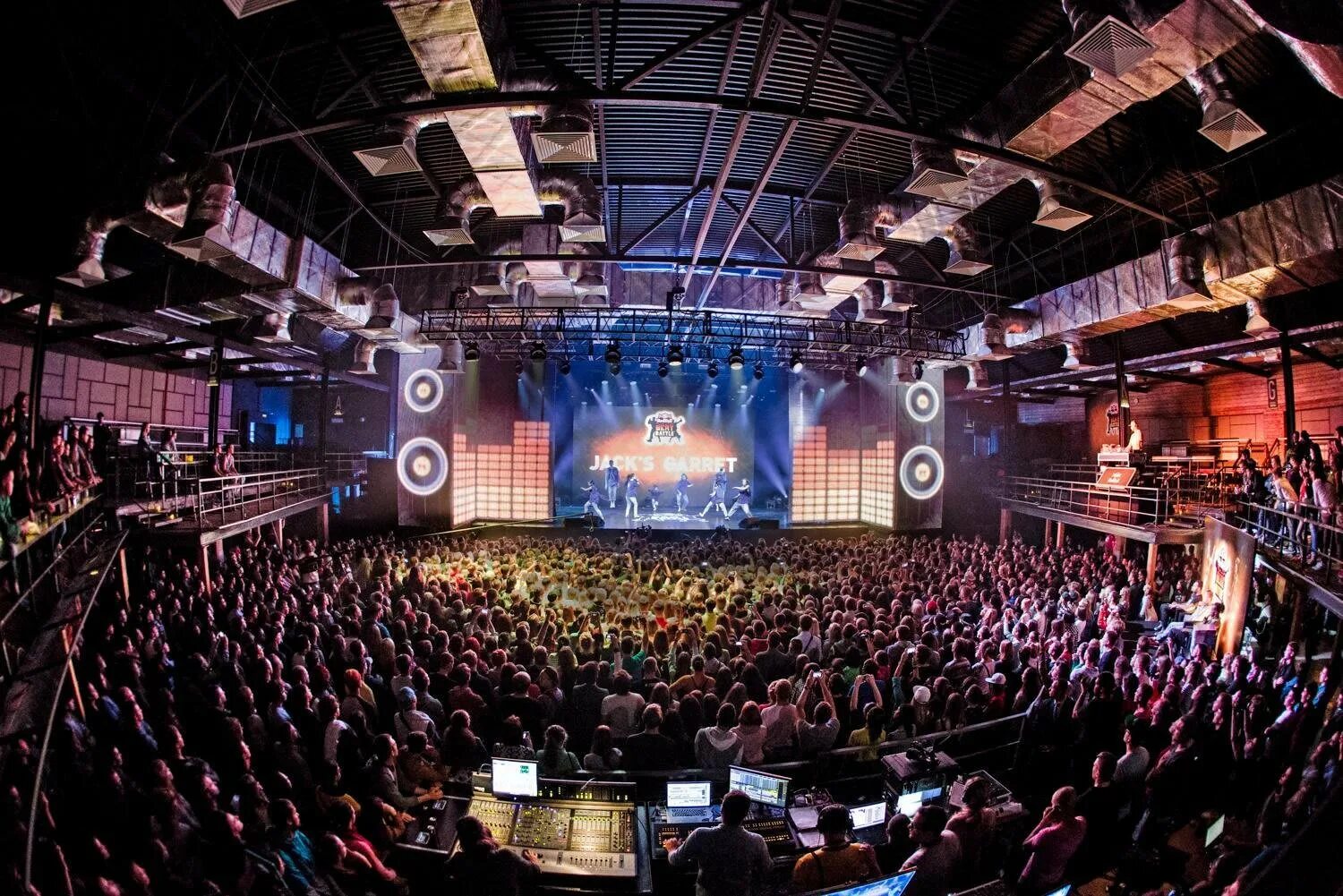 Клуб а2 фото зала Результаты Red Bull Beat Battle 2014