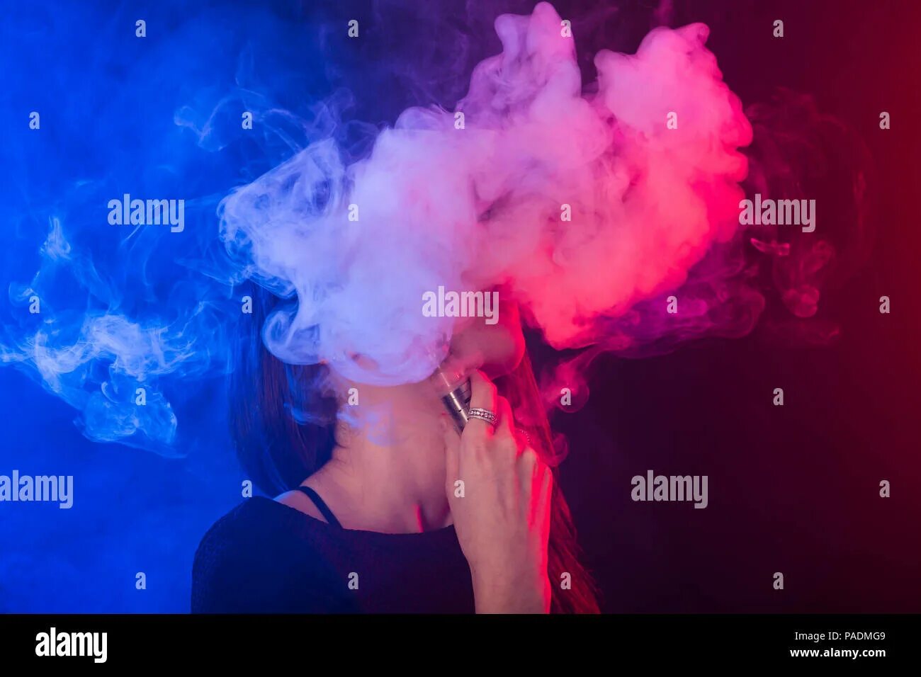 Клуб дыма фото Hookahsmoke hi-res stock photography and images - Alamy