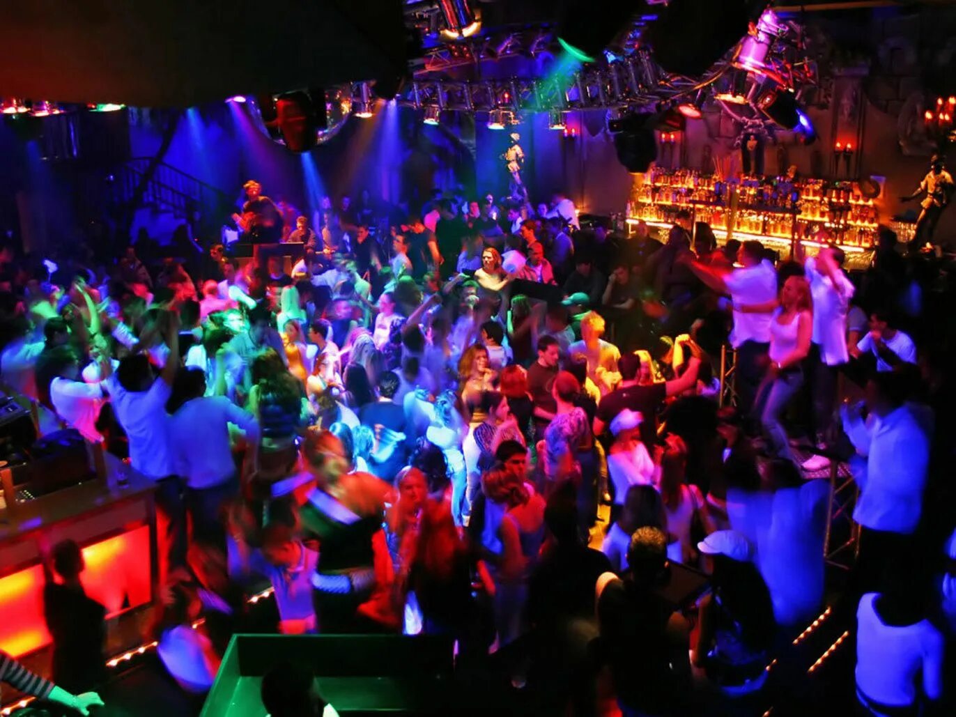 Клуб фото фотографии Best Clubs in Madrid Bachelor party destinations, Night life, Goa