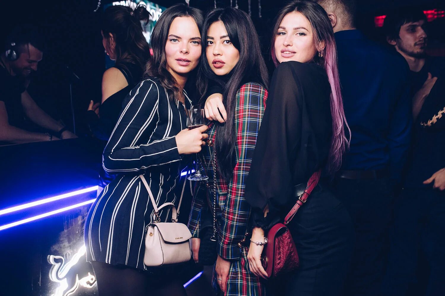 Клуб микс фото Photo report: club Микс Afterparty (Moscow) - "Женский День" (photo) - vklybe.tv