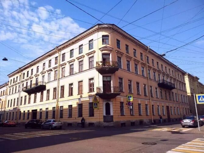 Клуб правит ул раскольникова 51а фото Образ Петербурга в романе "Преступление и наказание"