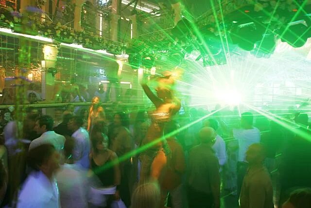 Клуб слава фото DJ.ru: Фоторепортаж Erika de Bonis в СЛАВЕ. Слава (закрыт)