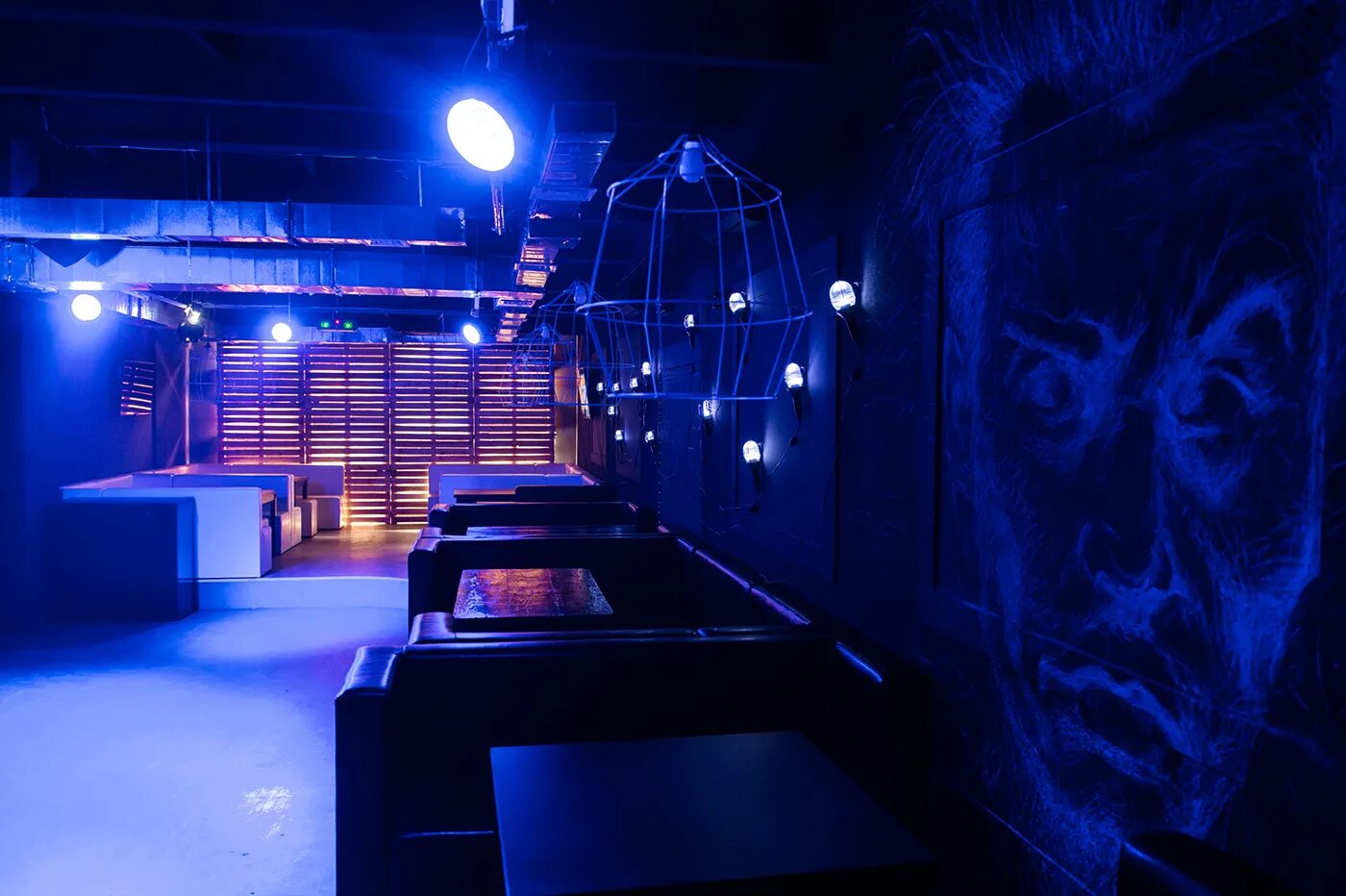 Клуб в стиле лофт PEREZZ club (7) Images :: Behance