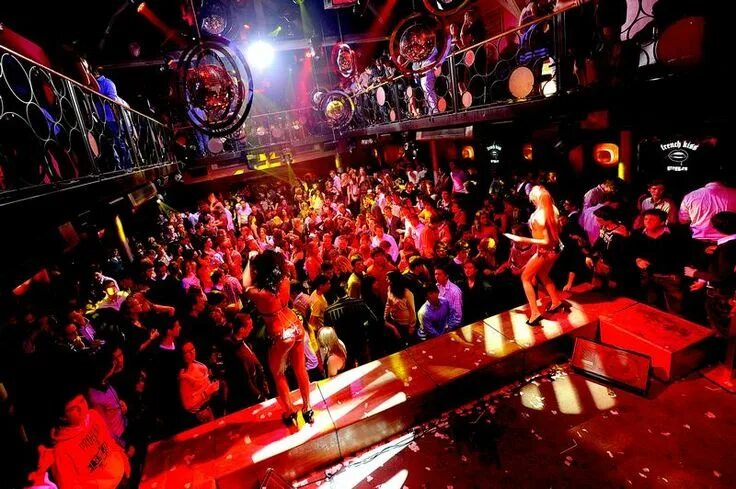 Клуб zillion бельгия фото Image result for gay brussels belgium club Night life, Brussels belgium, Night c