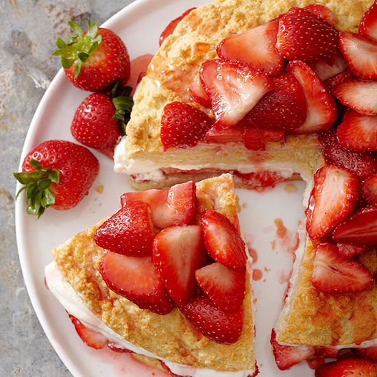 Клубника рецепт фото 26 Classic Comfort Foods for a Cozy Night In Strawberry shortcake recipes, Straw